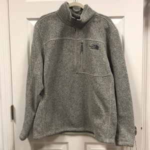 THE NORTH FACE quarter zip pullover. Barely worn